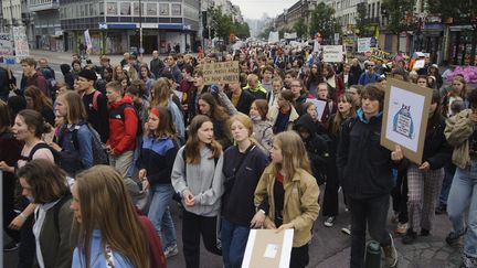 Une manifestation de jeunes en Belgique le 17 mai 2019.&nbsp; (NICOLAS LANDEMARD / LE PICTORIUM / MAXPPP)