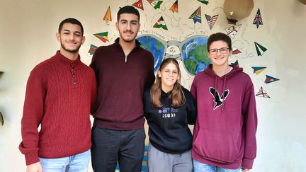 Etudiants juifs et arabes de l'école Givat Aviva (GILLES GALLINARO / RADIOFRANCE)