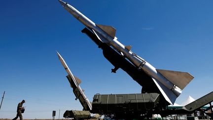 Des systèmes de défense antiaérienne et antimissile comme celui-ci ont été vendus à l'Algérie par la Russie au cours des dernières années. (Photo Reuters/Maxim Shemetov)