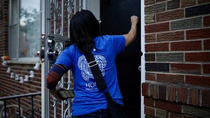 Les volontaires du South Philly Voter Project ont frappé à 30 000 portes en un peu plus d'un mois à Philadelphie (Etats-Unis), et prévoient de continuer leurs actions jusqu'au matin de l'élection. (PIERRE-LOUIS CARON / FRANCEINFO)