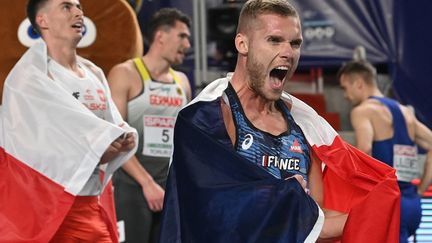 Kevin Mayer lors de sa victoire sur l'heptathlon des Championnats d'Europe en salle 2021. (ANDREJ ISAKOVIC / AFP)