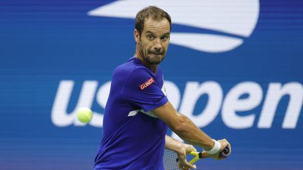 Richard Gasquet au premier tour de l'US Open face à Daniil Medvedev, dans la nuit de lundi 30 au mardi 31 août. (SARAH STIER / GETTY IMAGES NORTH AMERICA / AFP)