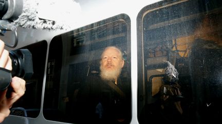 Julian Assange, le 11 avril 2019 à Londres (Royaume-uni). (HENRY NICHOLLS / REUTERS)