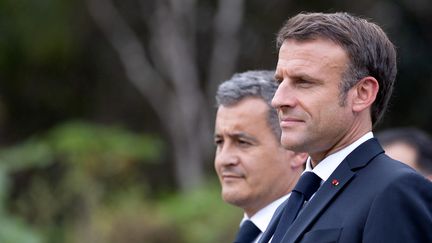 Le président Emmanuel Macron et son ministre de l'Intérieur, Gérald Darmanin. (RAPHAEL LAFARGUE / POOL / VIA AFP)