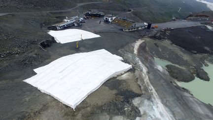 Snowfarming dans le Tyrol autrichien (illustration) (HELMUT FOHRINGER / APA-PICTUREDESK)