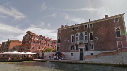 Le palais Dona dalle rose à Venise.&nbsp; (CAPTURE D'ÉCRAN / GOOGLE MAPS)