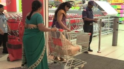 Le premier hypermarché indien vient d'ouvrir à Bangalore, au sud de l'Inde. (FTV)