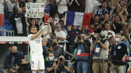 Karim Benzema lors du match entre le Real Madrid et Levante au stade Santiago-Bernabéu, le 12 mai (BURAK AKBULUT / ANADOLU AGENCY)