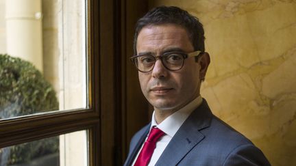 Le d&eacute;put&eacute; PS de Seine-Saint-Denis Razzy Hammadi &agrave; l'Assembl&eacute;e nationale, le 27 novembre 2013. (FRED DUFOUR / AFP)