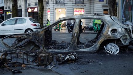 "Gilets jaunes" : Paris, après le chaos