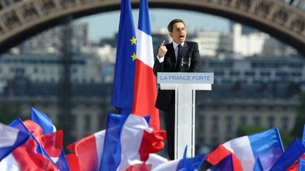 Nicolas Sarkozy prononce un discours, place du Trocadéro à Paris, le 1er mai 2012. (AFP - Martin Bureau)