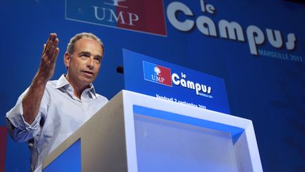 Le secr&eacute;taire g&eacute;n&eacute;ral de l'UMP, Jean-Fran&ccedil;ois Cop&eacute;, lors du campus d'&eacute;t&eacute; de son parti, le 2 septembre 2011 &agrave; Marseille (Bouches-du-Rh&ocirc;ne). (ANNE-CHRISTINE POUJOULAT / AFP)