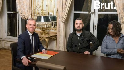 Il est l'un des principaux initiateurs du mouvement des gilets jaunes. Jean-Luc Mélenchon le trouve "fascinant". La police l'a interpellé plusieurs fois. Mais c'est qui au fait Éric Drouet ? (BRUT)