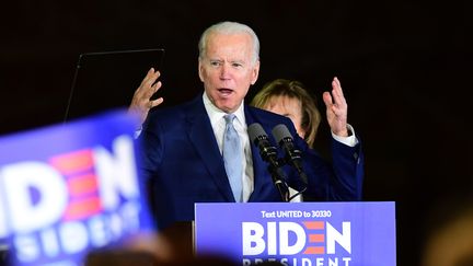 Primaire démocrate  : Joe Biden prend ses distances avec Bernie Sanders