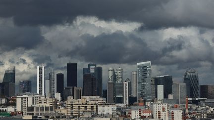 Le quartier financier de La Défense à l'ouest de Paris, le 3 avril 2024. Photo d'illustration.  (EMMANUEL DUNAND / AFP)