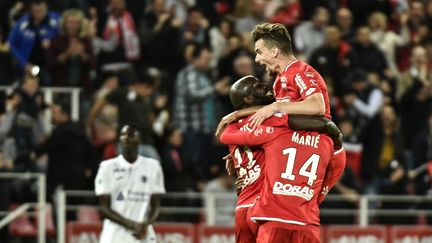 Le Dijonnais Julio Tavares célèbre un but contre Guingamp, vendredi 24 mai 2019, à l'occasion de l'ultime journée de Ligue 1. (JEFF PACHOUD / AFP)