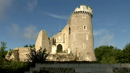 Le château de Robert-le-Diable à Moulineaux (Seine-Maritime)
 (France 3 / Culturebox)