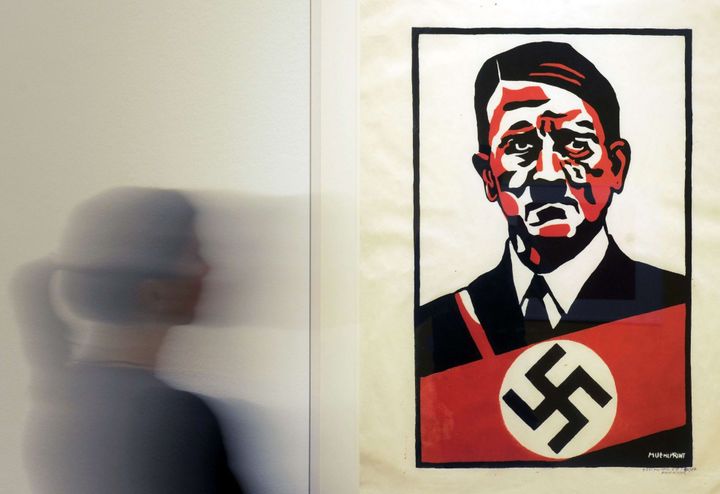 Sérigraphie "Hitler" de Otto Muehl (1967) exposée à Leipzig en 2012
 (Jens Meyer/AP/SIPA)