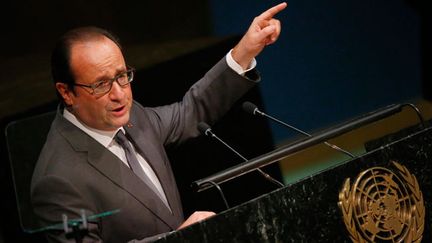 &nbsp; (François Hollande à la tribune de l'ONU ce lundi soir © REUTERS | Carlo Allegri)