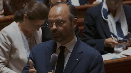 Edouard Philippe aux questions d'actualité au gouvernement (Public Sénat)