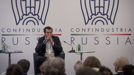 Le ministre de l'Intérieur italien Matteo Salvini lors de l'assemblée annuelle de la branche russe de la Confindustria, le 17 octobre 2018 à Moscou (Russie). (MLADEN ANTONOV / AFP)