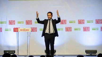 Benoît Hamon, candidat de la gauche à la présidentielle lors d'un meeting à Arras.&nbsp; (PHILIPPE HUGUEN / AFP)