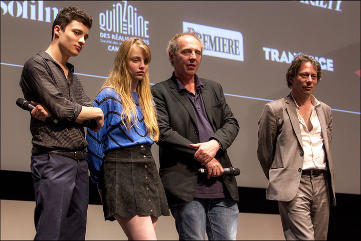 Arnaud Desplechin et ses comédiens écoutant les questions du public après la projection cannoise
 (Jean-François Lixon)