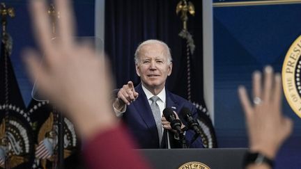 Joe Biden, le 10 mai 2022 à la Maison Blanche, à Washington (Etats-Unis). (DREW ANGERER / GETTY IMAGES NORTH AMERICA / AFP)