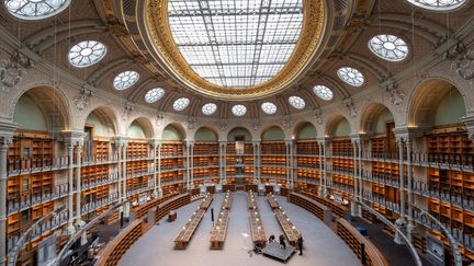 La&nbsp;"Salle Ovale Richelieu" de la Bibiothèque Nationale de France, à Paris (2021). (BERTRAND GUAY / AFP)