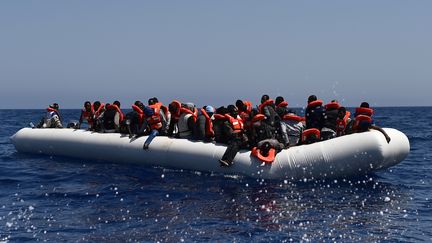 Un navire de MSF au secours de centaines de migrants au large de la Libye