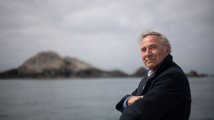 Le président de la Ligue pour la protection des oiseaux, Allain Bougrain-Dubourg, à Perros-Guirec (Côtes-d'Armor), le 8 juin 2021. (LOIC VENANCE / AFP)