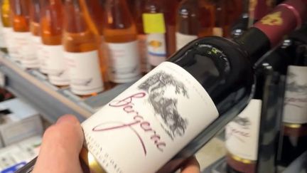 Consommation : du vin vendu à moins de 2 euros la bouteille provoque la colère des viticulteurs (France 2)