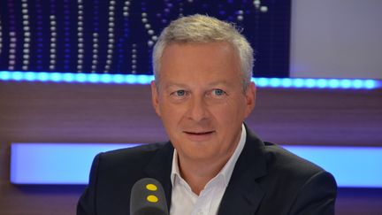 Bruno Le Maire, dans le studio 221 de Radio France (Jean-Christophe Bourdillat / Radio France)