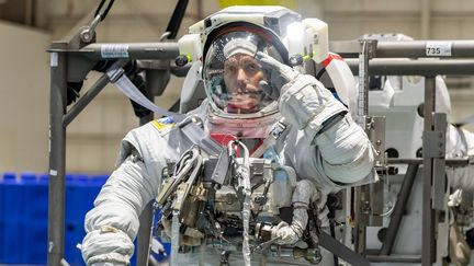 L'astronaute de l'ESA Thomas Pesquet, à Houston au Texas le 19 juin 2020,s'entraîne en prévision de la mission "Alpha" de l'ISS prévue pour le printemps 2021. (BILL STAFFORD / NASA / AFP)