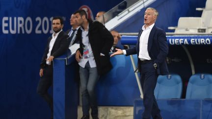 Didier Deschamps lors du match France-Albanie à Marseille, le 15 juin 2016.&nbsp; (BERTRAND LANGLOIS / AFP)