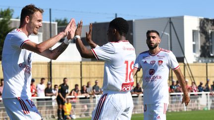 Irvin Cardona, buteur lors d'un match amical contre Avranches, le 9 juillet 2022 à Gouesnou (JEAN-MICHEL LOUARN / LE TELEGRAMME via MAXPPP)