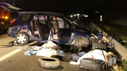 Une personne âgée&nbsp;roulant à contresens sur l'autoroute A6 a percuté de face le véhicule d'un couple et ses trois enfants, le 27 décembre 2017 au niveau de Viré (Saône-et-Loire). (MAXPPP)