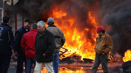 &nbsp; (A trois jours d'une réunion décisive au ministère de l'Agriculture, la FNSEA appelle au blocage d'une quinzaine d'abattoirs en France © MAXPPP)