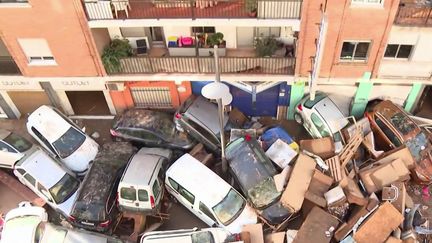 Le bilan est lourd après des inondations record en Espagne les 29 et 30 octobre. Valence et sa région ont été touchées par des torrents de boue et d'eau, laissant les habitants sous le choc.