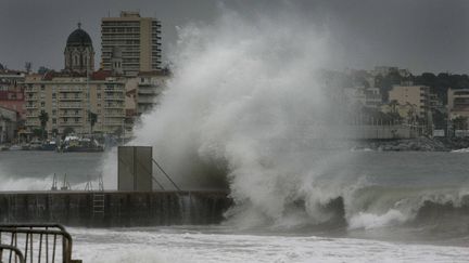 Une temp&ecirc;te a touch&eacute; les c&ocirc;tes varoises, jeudi 3 novembre 2011. (PHILIPPE ARNASSAN/NICE MATIN/MAXPPP)