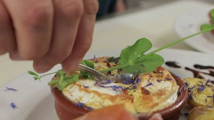 Gastronomie : Chaource, le fromage printanier (FRANCE 2)