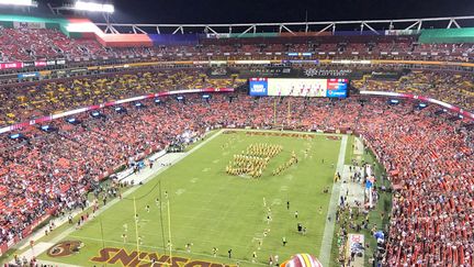 La fronde des footballeurs s'est manifestée lors du match à Washington, le 24 septembre, entre&nbsp;les Redskins de Washington, et les Raiders d'Oakland, devant 82&nbsp;000 spectateurs.&nbsp; (RADIO FRANCE / GREGORY PHILIPPS)