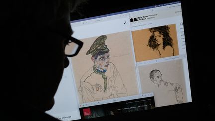 Sept œuvres d'art rendues aux héritiers d'un collectionneur juif tué par les nazis. (CHRIS DELMAS / AFP)