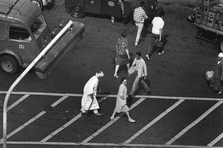 Raymond Depardon,&nbsp;Boulevard Bugeaud, depuis l’Hôtel Aletti, Alger, 1961. (© Raymond Depardon / Magnum Photos)