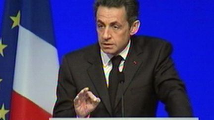 A six semaines des élections régionales, Nicolas Sarkozy s'engage pour le développement durable en Corse. (F3)