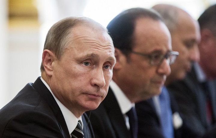 Poutine et Hollande à l'Elysée, à Paris, le 2 octobre 2015. (AFP - Etienne Laurent)