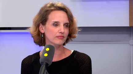 Céline Calvez, députée La République en marche des Hauts-de-Seine, était l'invitée de "Tout est politique", vendredi 2 mars 2018, sur franceinfo. (FRANCEINFO)