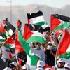 Des manifestants participent à un rassemblement contre le projet d'annexion d'une partie de la Cisjordanie par Israël, à Jéricho, le 22 juin 2020. (MOHAMAD TOROKMAN / REUTERS)