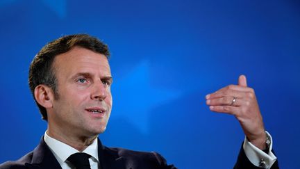 Le président de la République, Emmanuel Macron, lors d'un point presse à Bruxelles (Belgique), le 25 mai 2021 au Conseil européen. (JOHN THYS / AFP)