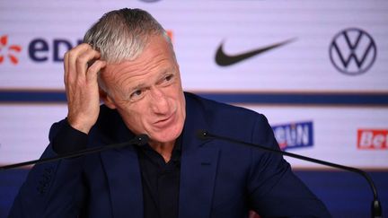 Didier Deschamps en conférence de presse, le 30 septembre 2021. (FRANCK FIFE / AFP)